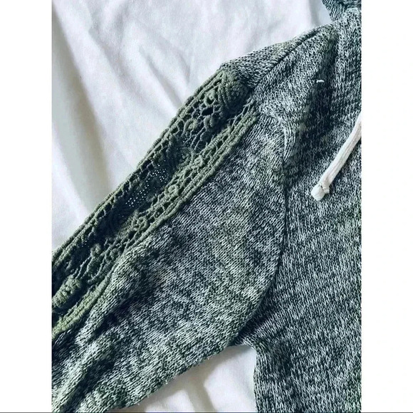 Aeropostal, gray thin hoodie - Picture 4 of 7